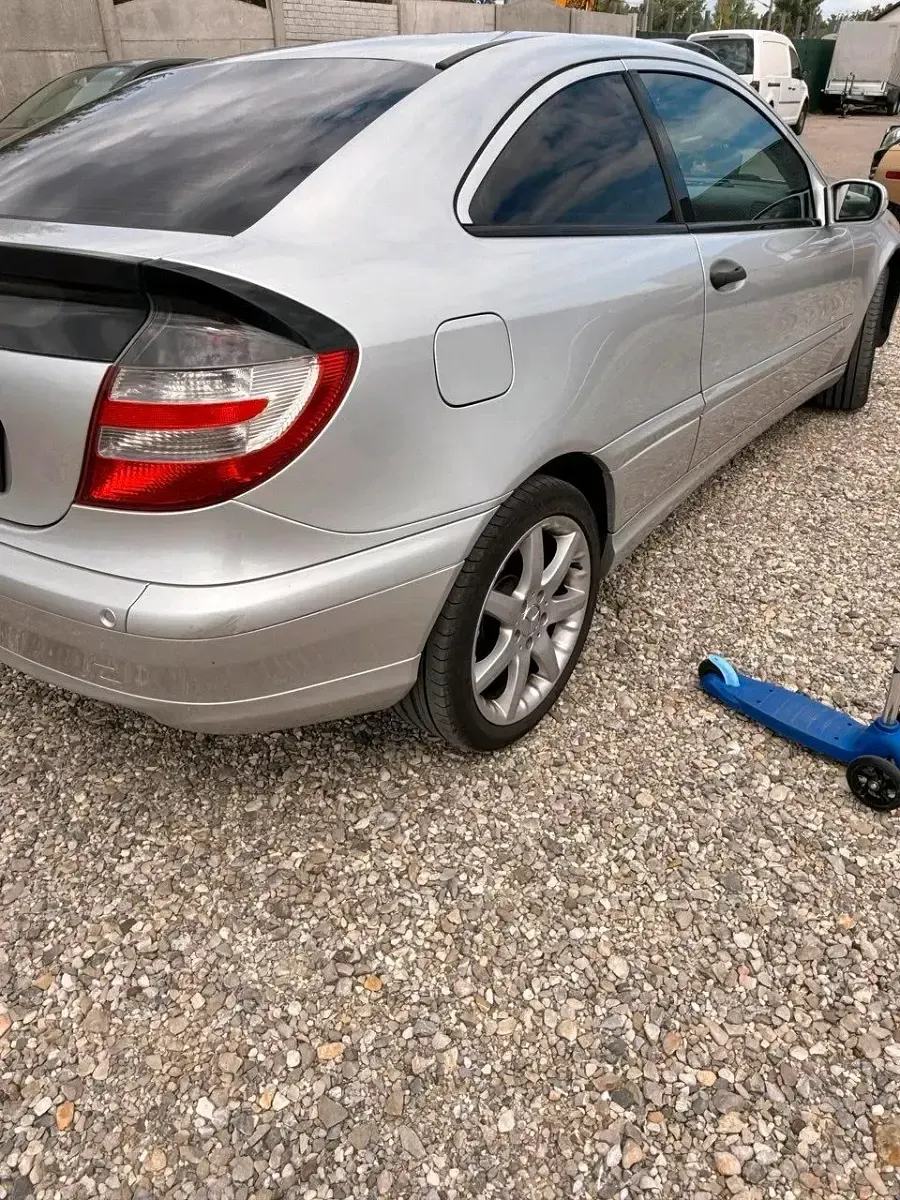 Gebraucht Mercedes C200 163 PS (119 kW) 2004 Coupé