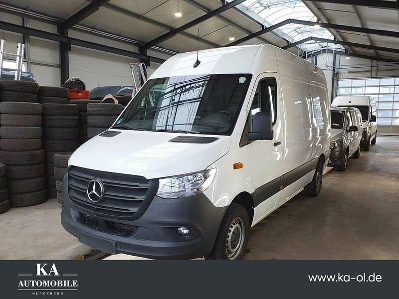 Weiß Gebraucht 2024 Mercedes Sprinter Van | 38.900 € (Guter Preis) - Bild 1/4