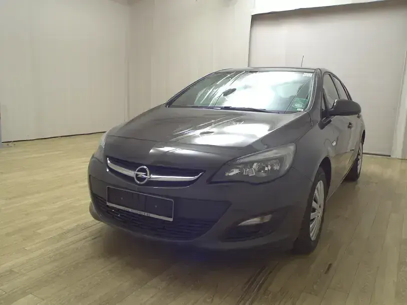 Używany Opel Astra Selection 116 KM (85 kW) 2015 Szary Sedan/Limuzyna
