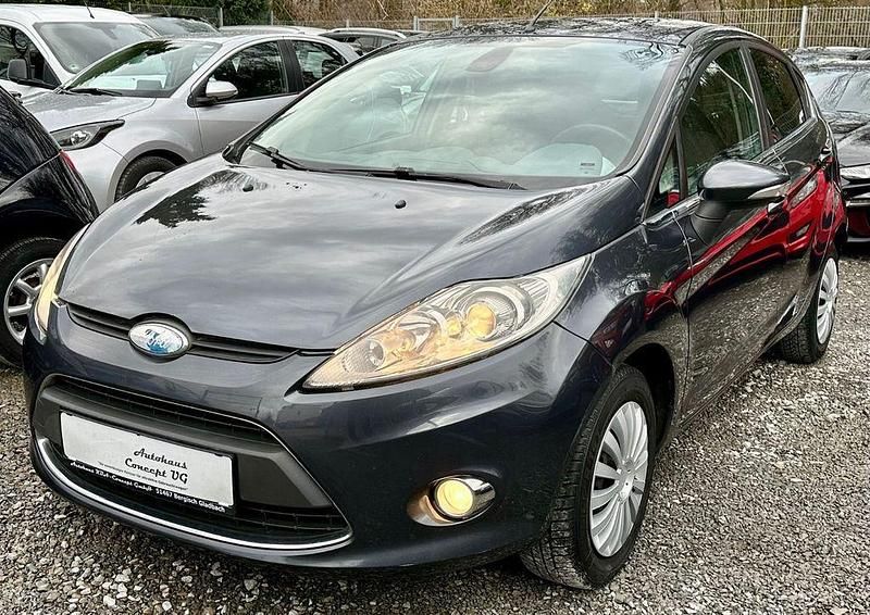 Grau Gebraucht 2009 Ford Fiesta Titanium Kleinwagen | 1.990 € (Guter Preis) - Bild 1/4