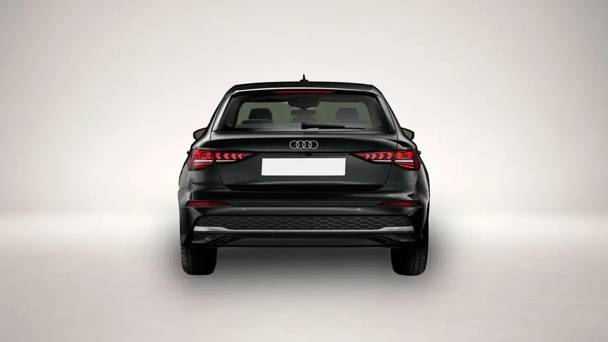 Gebraucht Audi A3 Ambiente 150 PS (110 kW) 2025 Mythosschwarz metallic Limousine