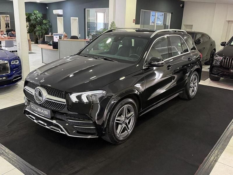 Schwarz Gebraucht 2020 Mercedes GLE350 AMG line SUV | 48.990 € - Bild 1/4