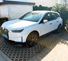Gebraucht BMW iX 239 kW (326 PS) 2023 Weiß SUV