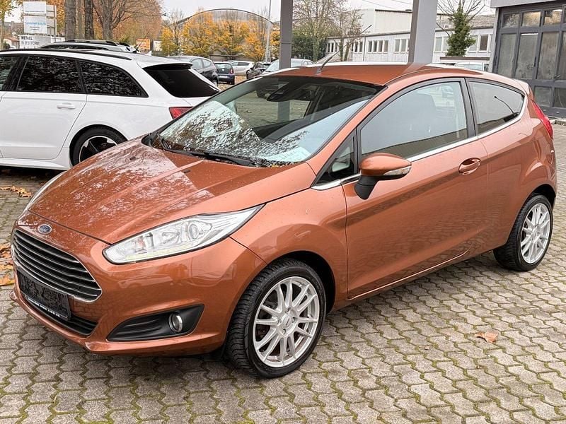 Gebraucht Ford Fiesta 101 PS (74 kW) 2013 Braun Limousine