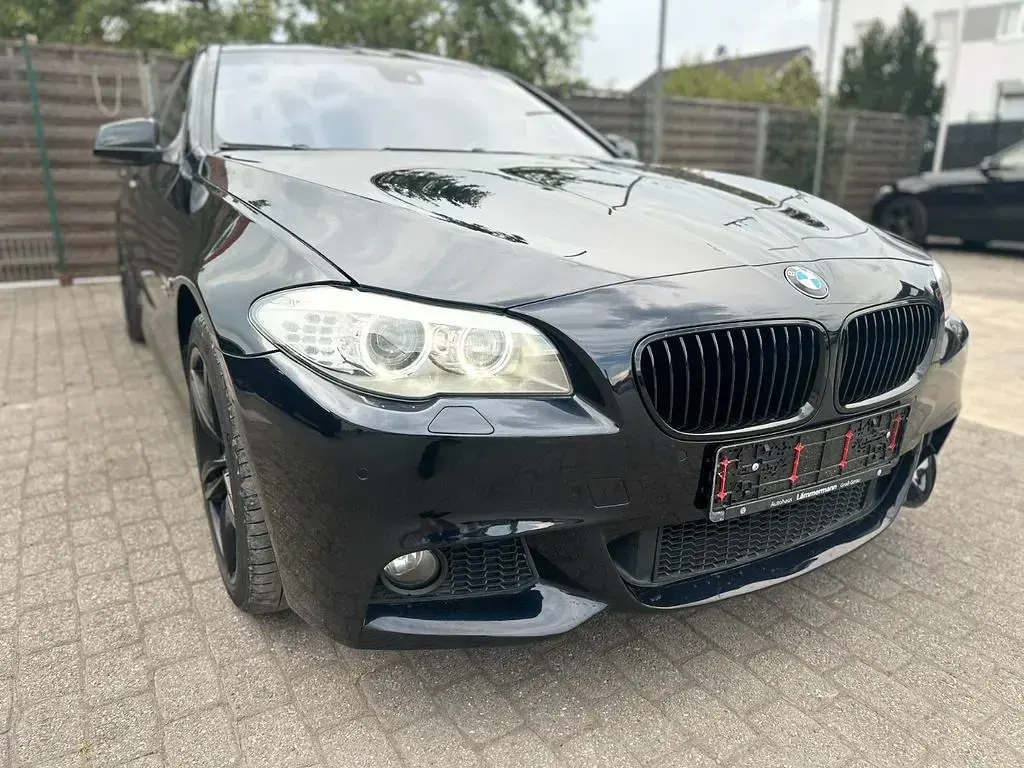 Gebraucht BMW 550 Sport Line 408 PS (300 kW) 2011 Schwarz Limousine
