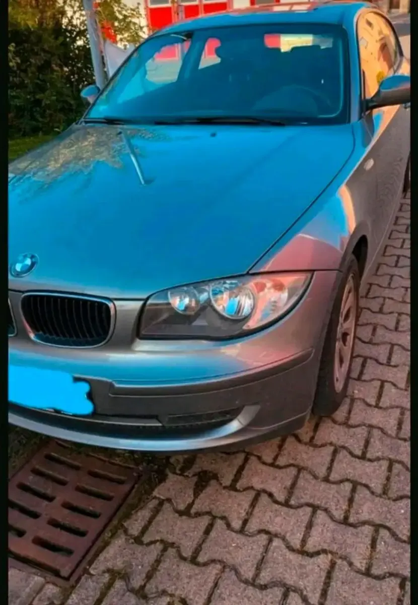 Gebraucht BMW 116 122 PS (89 kW) 2010 Grau Kleinwagen