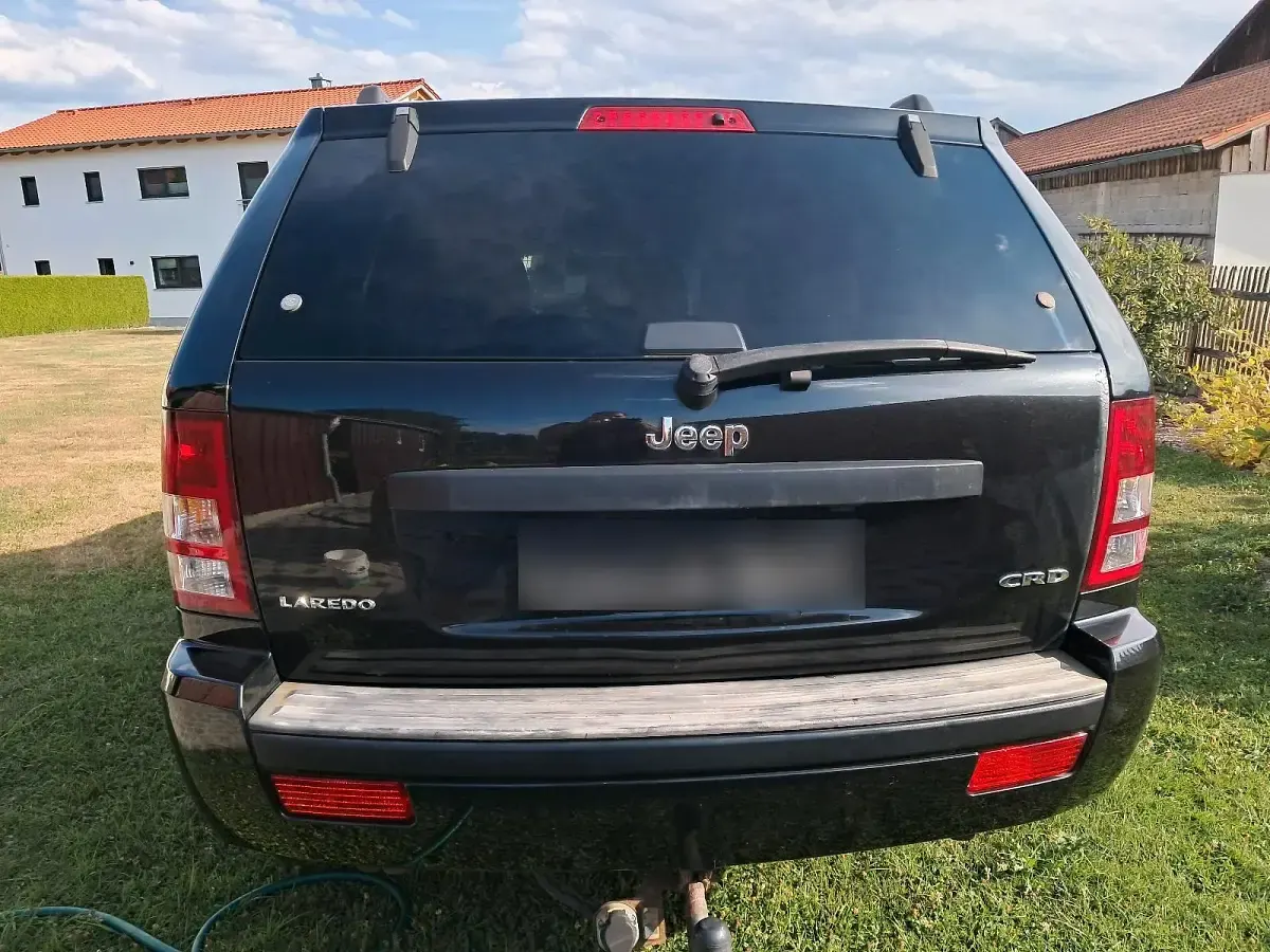 Gebraucht Jeep Grand Cherokee Laredo 218 PS (160 kW) 2006 Schwarz SUV