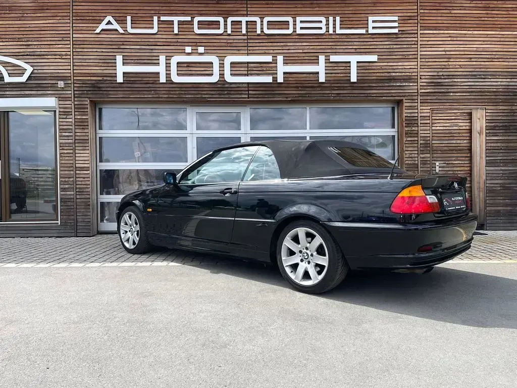 Gebraucht BMW 320 Cabriolet 170 PS (125 kW) 2002 Schwarz Cabrio