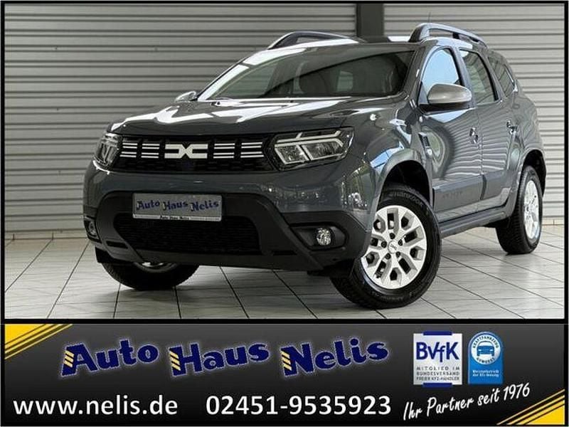 Grau Gebraucht 2023 Dacia Duster Expression SUV | 19.990 € (Fairer Preis) - Bild 1/4