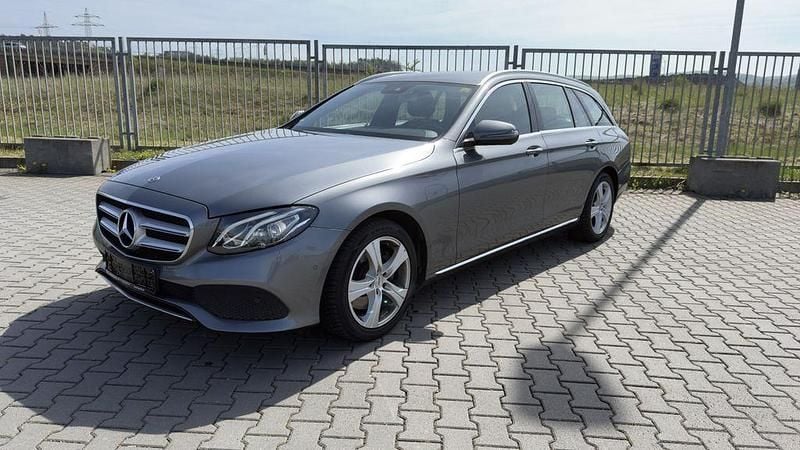 Second-hand Mercedes E250 211 CP (155 kW) 2017 Gri Break