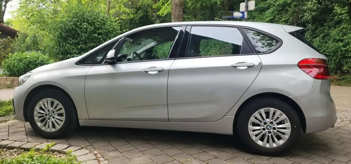 Gebraucht BMW 220 Active Tourer Sport Line 192 PS (141 kW) 2020 Grau Van / Kleinbus