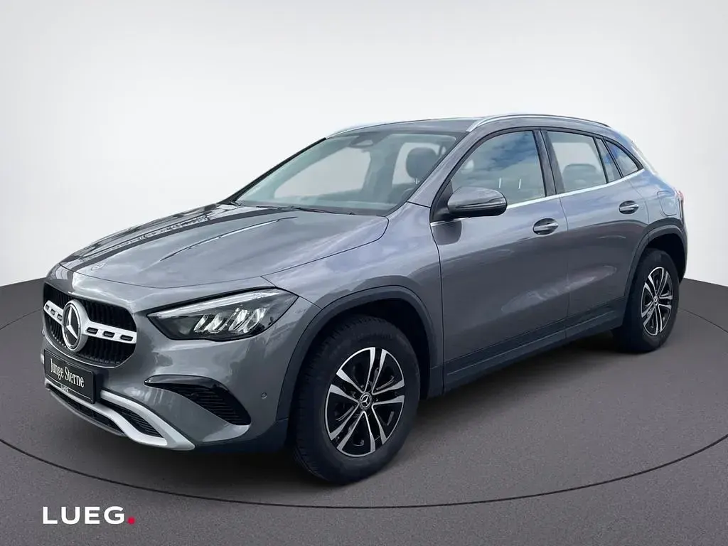 Gebraucht Mercedes GLA180 116 PS (85 kW) 2024 Grau SUV