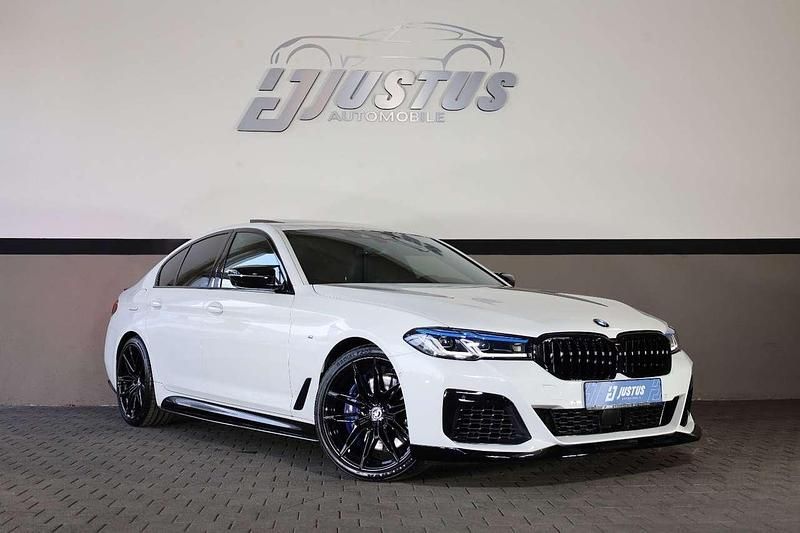 Gebraucht BMW 550 462 PS (339 kW) 2019 Alpinweiß iii (300) Limousine