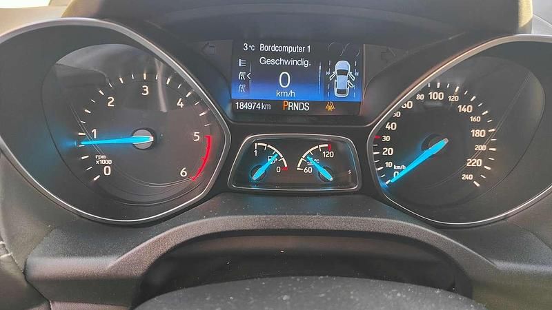 Gebraucht Ford Kuga Vignale 179 PS (131 kW) 2019 Schwarz SUV