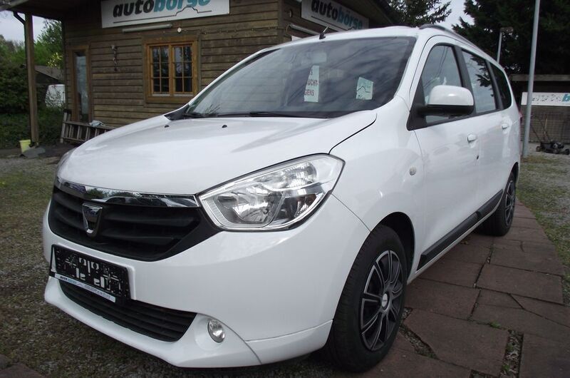 Weiß Gebraucht 2017 Dacia Lodgy Lauréate Van / Kleinbus | 6.500 € (Guter Preis) - Bild 1/4