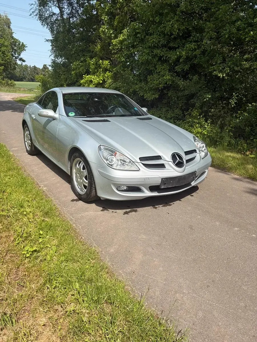 Gebraucht Mercedes SLK200 163 PS (119 kW) 2004 Silber Cabrio