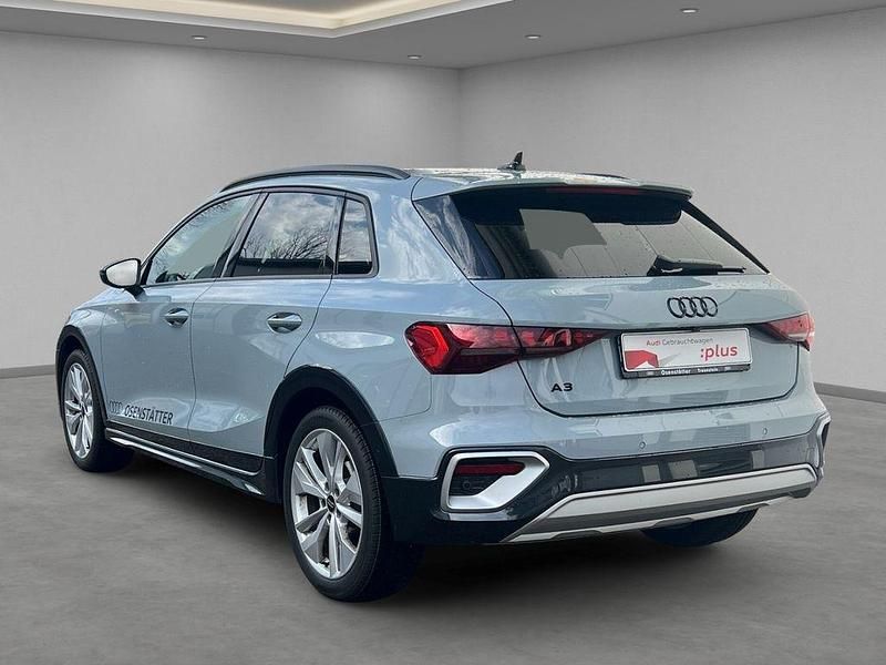 Gebraucht Audi A3 Ambiente 150 PS (110 kW) 2024 Grau Limousine