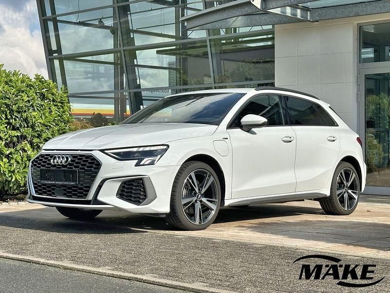 Gebraucht Audi A3 S-Line 204 PS (150 kW) 2021 Gletscherweiß metallic Limousine