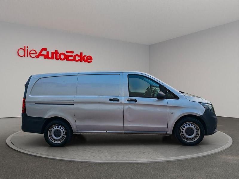 Gebraucht Mercedes Vito 190 PS (139 kW) 2015 Silber Van