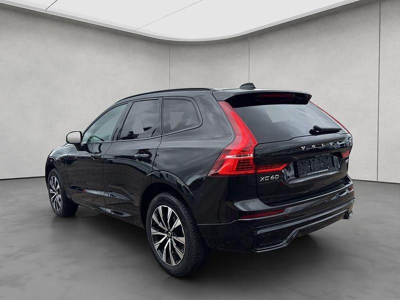Gebraucht Volvo XC60 Plus 250 PS (183 kW) 2024 Schwarz SUV