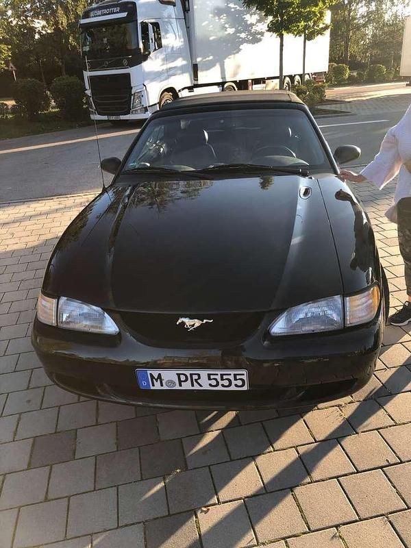 Gebraucht Ford Mustang GT 218 PS (160 kW) 1996 Schwarz Cabrio