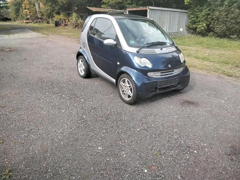 Blau Gebraucht 2004 Smart ForTwo Coupé Kleinwagen | 1.650 € (Guter Preis) - Bild 1/4