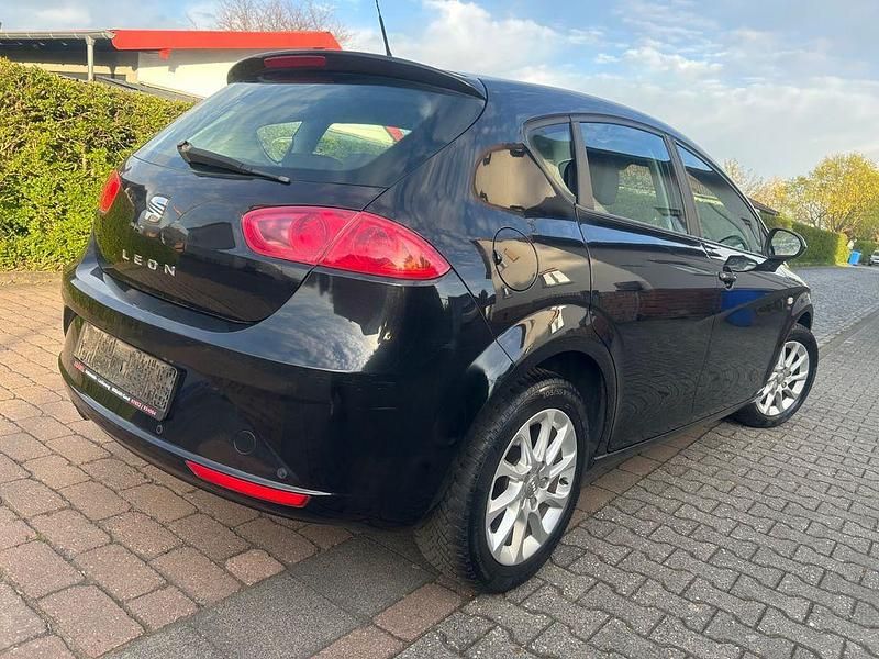 Gebraucht Seat Leon 125 PS (91 kW) 2009 Schwarz Kleinwagen