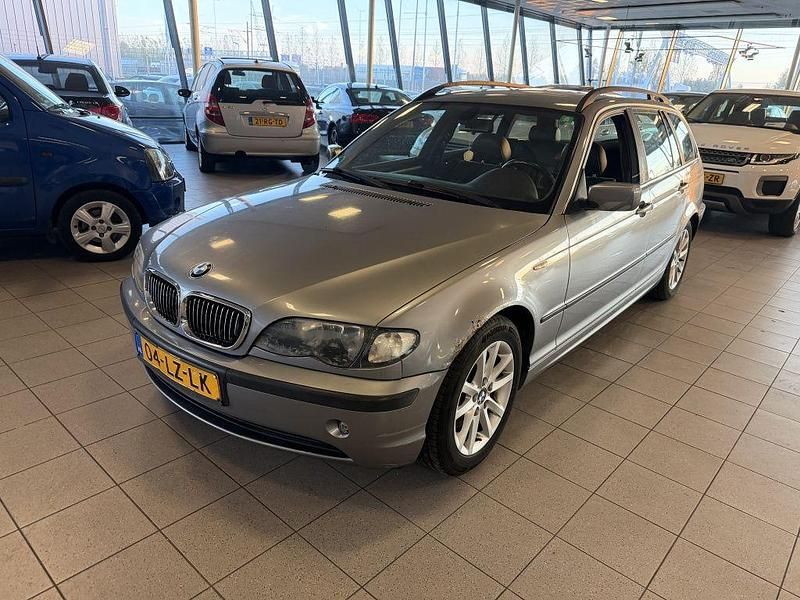 Grau Gebraucht 2003 BMW 320 Sport Line Kombi | 1.090 € (Superpreis) - Bild 1/4