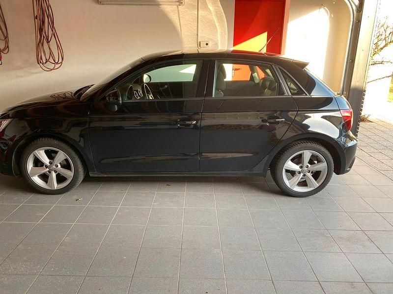 Gebraucht Audi A1 Sportback Design 95 PS (69 kW) 2017 Schwarz Kleinwagen