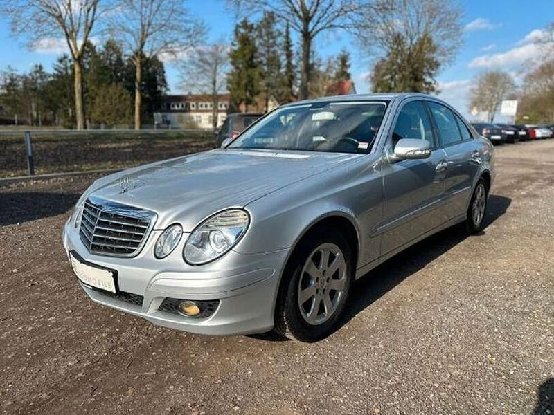 Gebraucht Mercedes E200 136 PS (100 kW) 2008 Silber Limousine