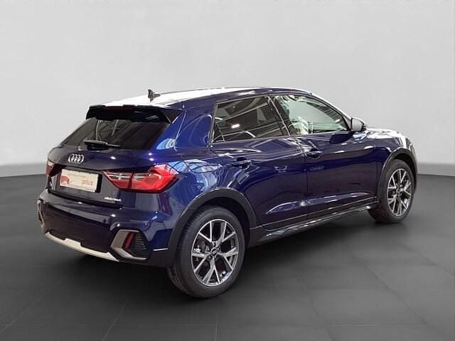 Gebraucht Audi A1 Basis 116 PS (85 kW) 2025 Navarrablau metallic SUV