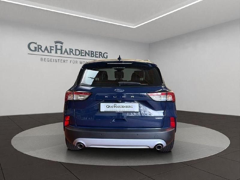 Gebraucht Ford Kuga Titanium 152 PS (111 kW) 2022 Blau SUV