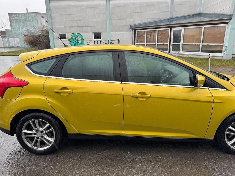 Gebraucht Ford Focus 150 PS (110 kW) 2011 Gold Limousine