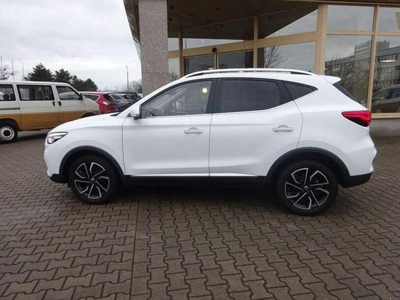 Gebraucht MG ZS Luxury 106 PS (77 kW) 2023 Weiß Limousine