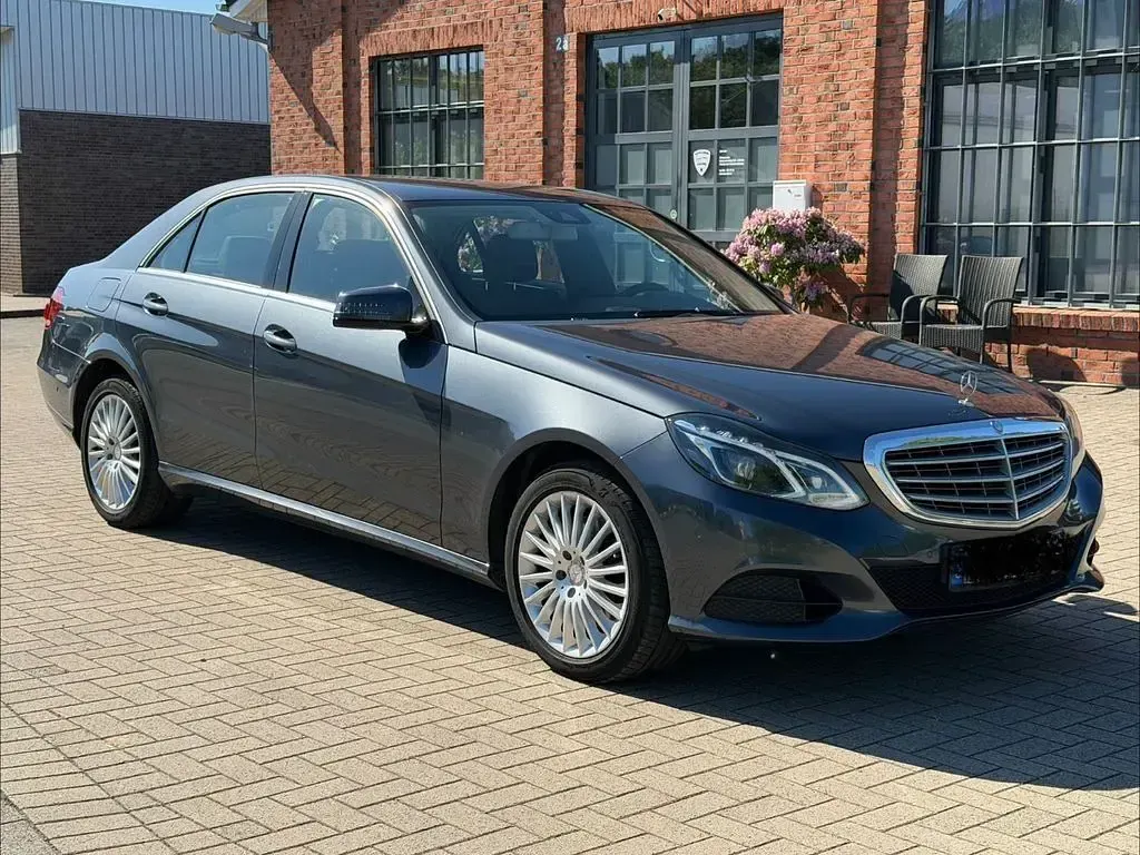 Gebraucht Mercedes E350 252 PS (185 kW) 2014 Grau Limousine