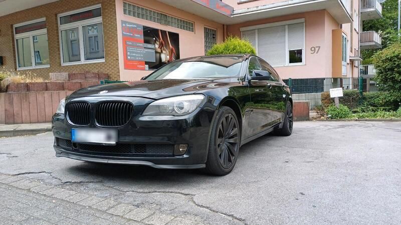 Schwarz Gebraucht 2010 BMW 730 Limousine | 10.500 € (Guter Preis) - Bild 1/4