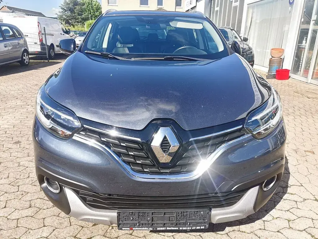 Gebraucht Renault Kadjar LIMITED 131 PS (96 kW) 2019 Grau SUV