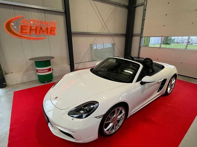Gebraucht Porsche 718 Boxster 299 PS (219 kW) 2016 Weiß Cabrio