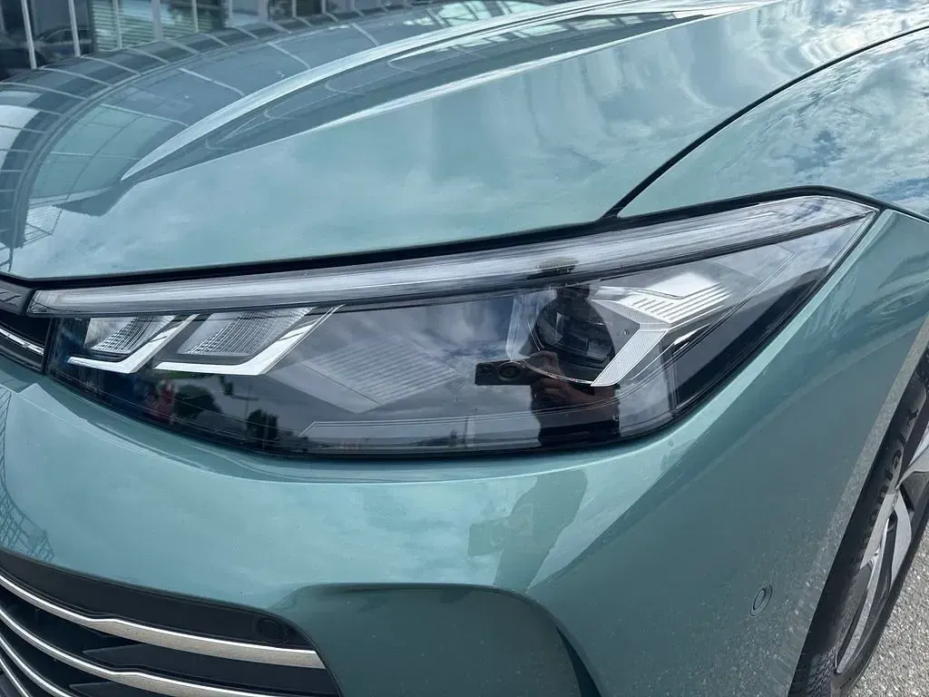 Gebraucht VW Passat Business 150 PS (110 kW) 2025 Blau Kombi