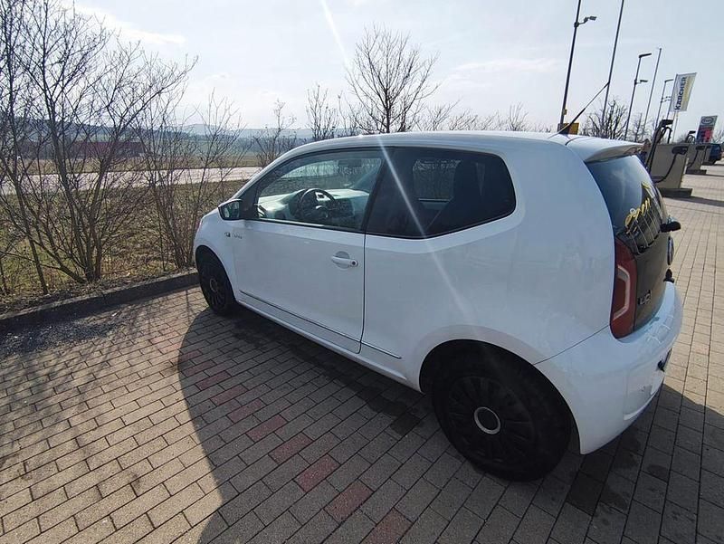 Gebraucht VW up! high up! 75 PS (55 kW) 2011 Weiß Kleinwagen