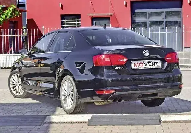 Gebraucht VW Jetta Highline 160 PS (117 kW) 2011 Schwarz Limousine