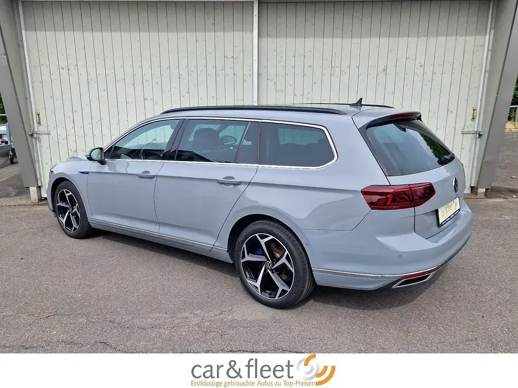 Gebraucht VW Passat GTE 156 PS (114 kW) 2022 Mondsteingrau Kombi