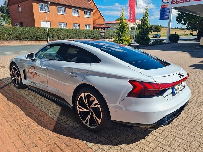 Gebraucht Audi e-tron GT quattro Sport 350 kW (476 PS) 2022 Weiß Limousine