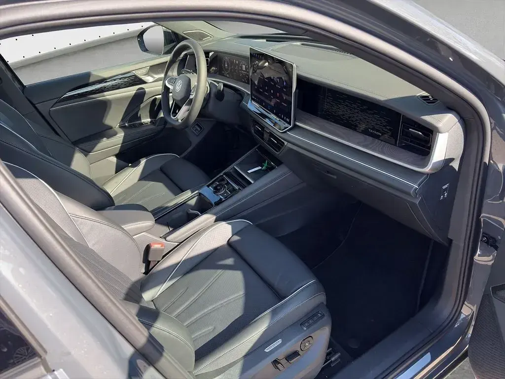 Ny VW Tayron Elegance 204 HK (150 kW) 2026 Grå SUV
