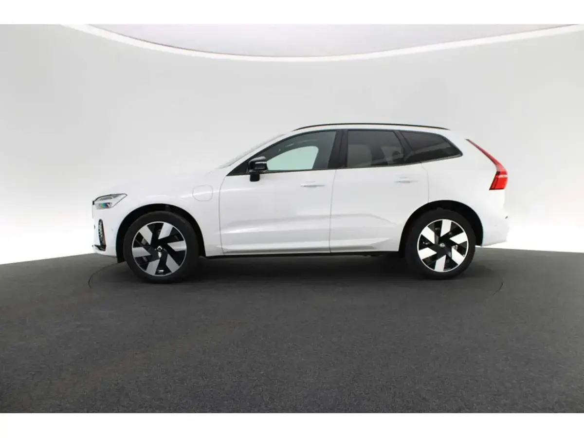 Gebraucht Volvo XC60 Plus 398 PS (292 kW) 2024 Weiß SUV