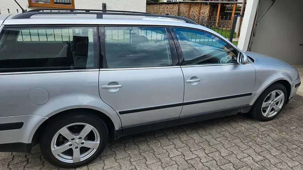 Gebraucht VW Passat Family 116 PS (85 kW) 2004 Silber Kombi