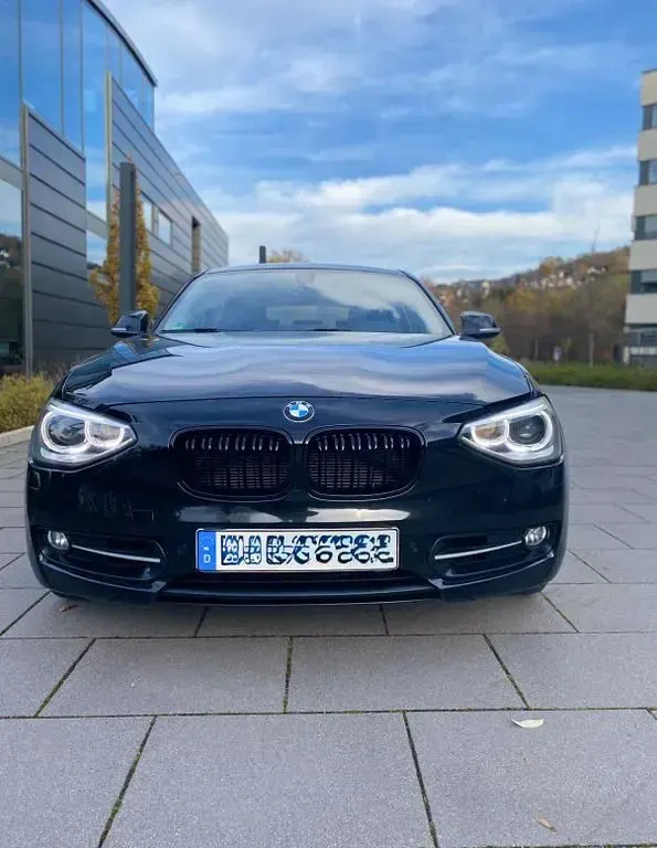 Gebraucht BMW 120 Sport Line 184 PS (135 kW) 2011 Schwarz Kleinwagen