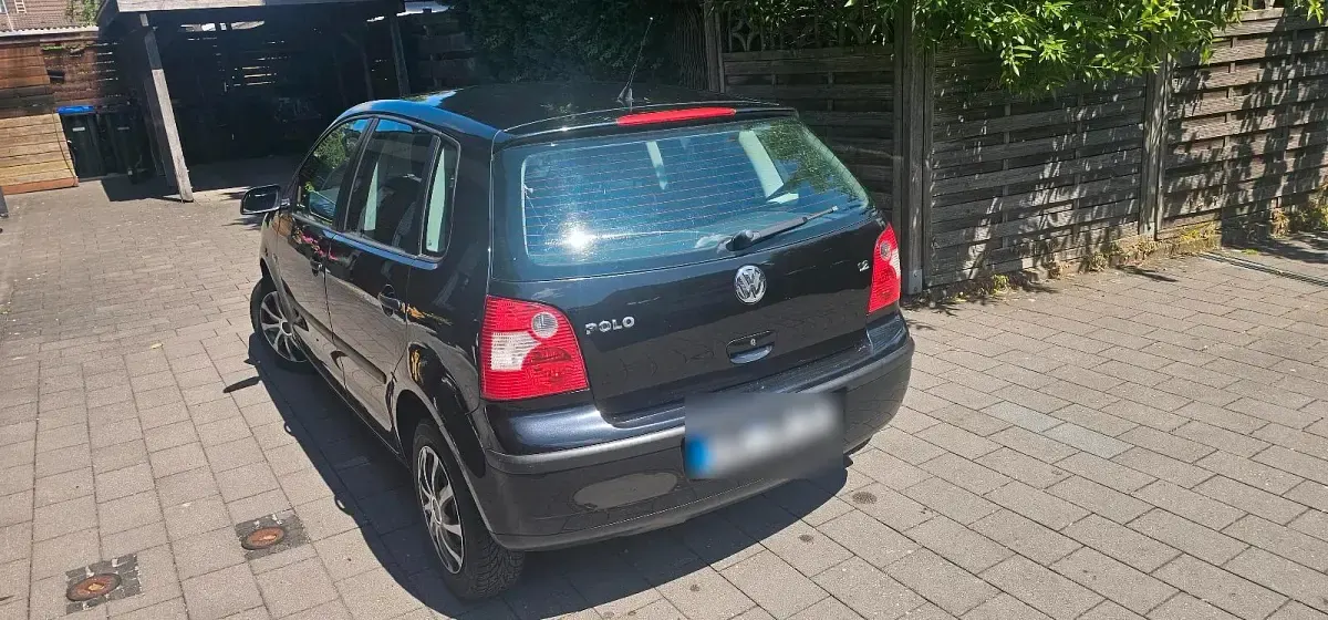Gebraucht VW Polo 64 PS (47 kW) 2004 Schwarz Kleinwagen