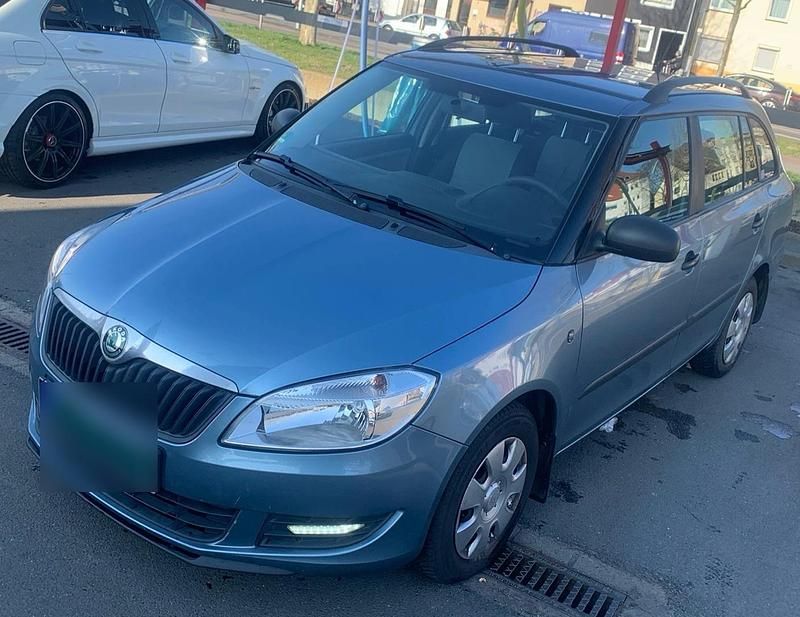 Gebraucht Skoda Fabia 87 PS (63 kW) 2010 Silber Kleinwagen