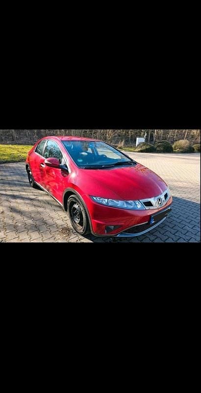 Rot Gebraucht 2010 Honda Civic Limousine | 4.100 € (Guter Preis) - Bild 1/4